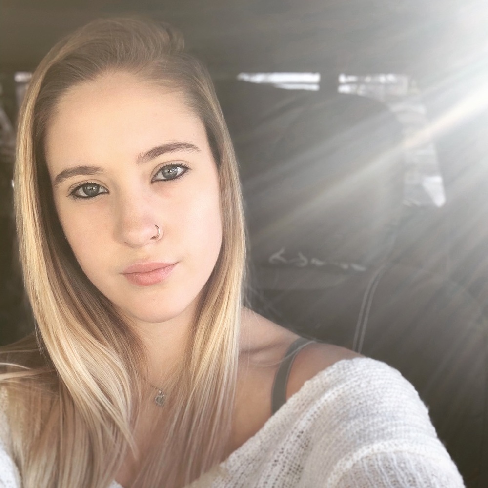 Meet your Posher, Lauren